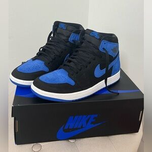 Nike Men's Black and Blue High-Top 9.5 Sneakers
